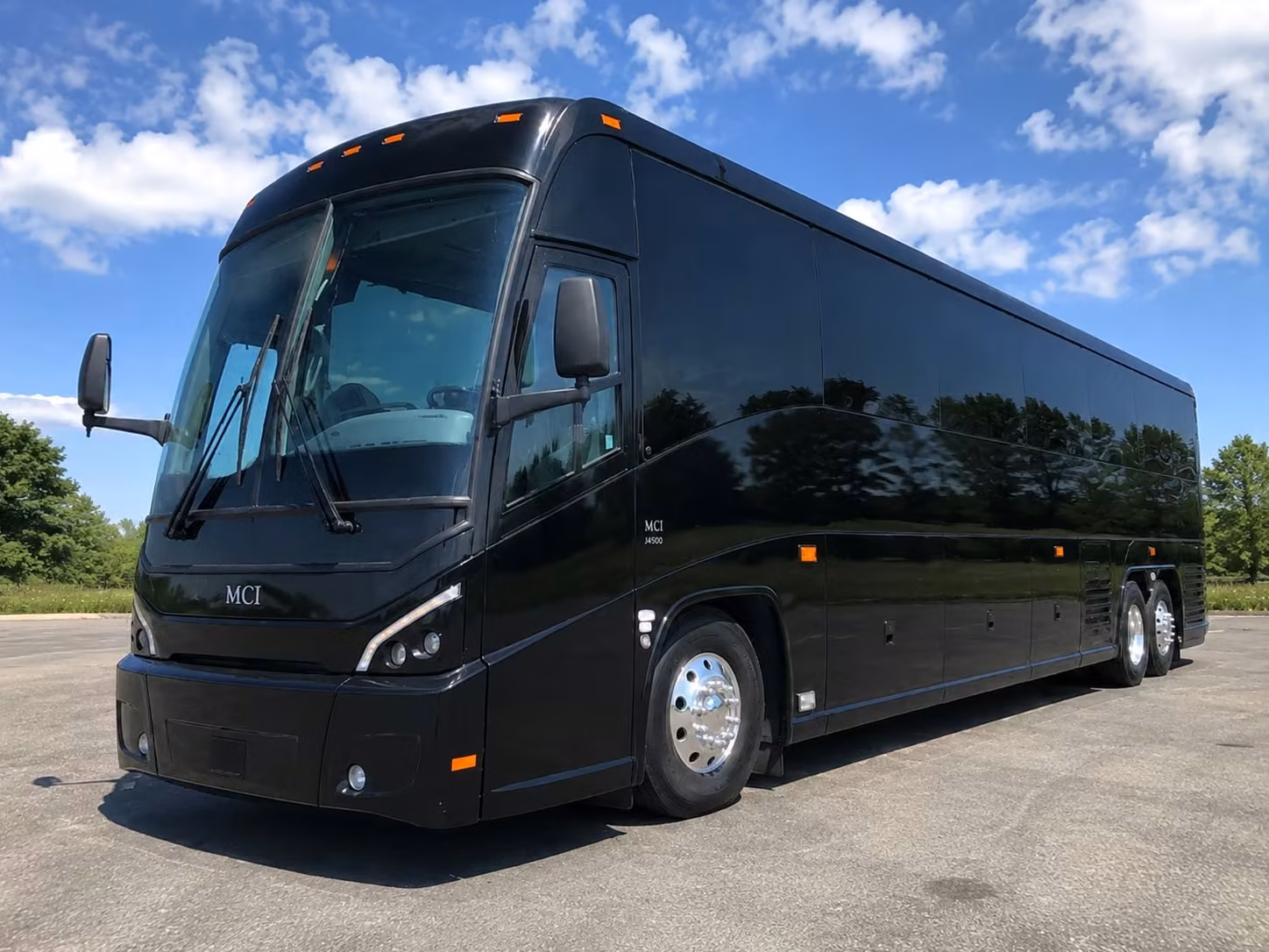 book a charter bus from compton to the aquarium of the pacific or the la zoo