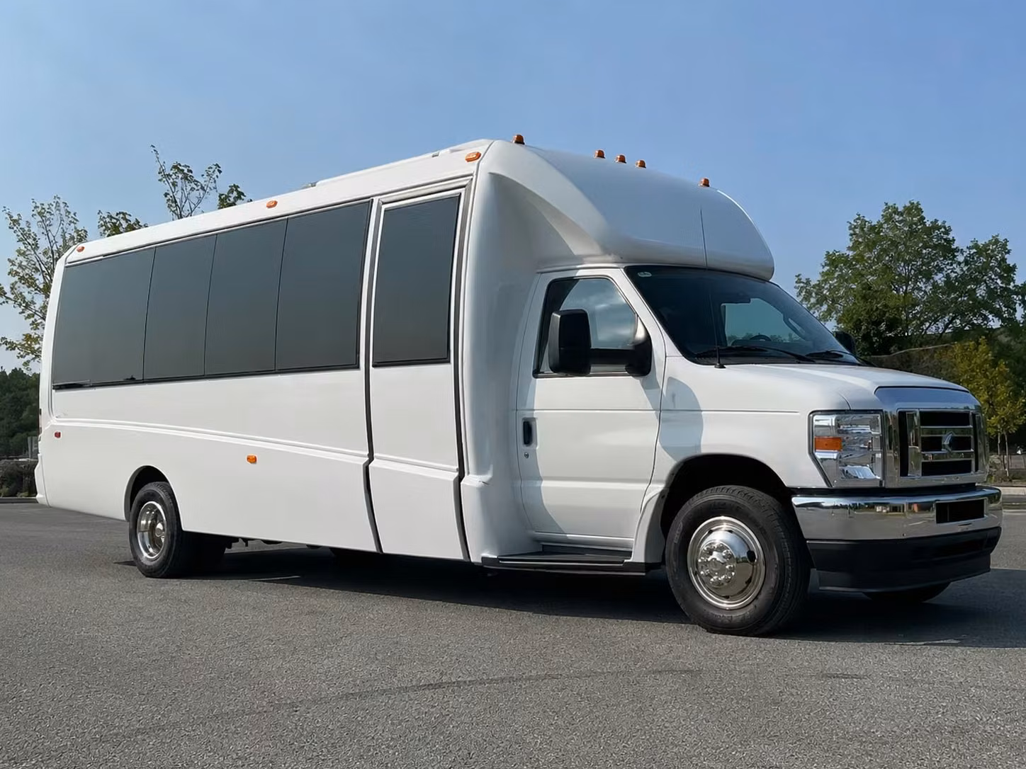 compton prom party bus rentals that keep the energy going all night long